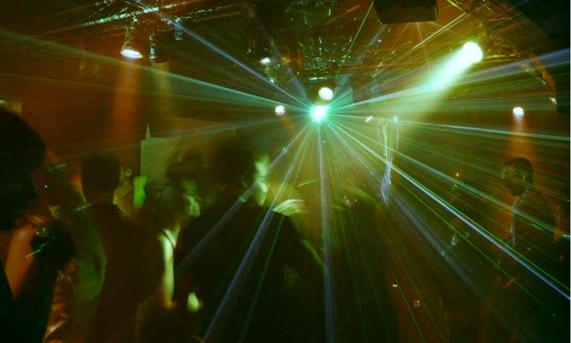 Grup Almodobar – Disco & Live Music